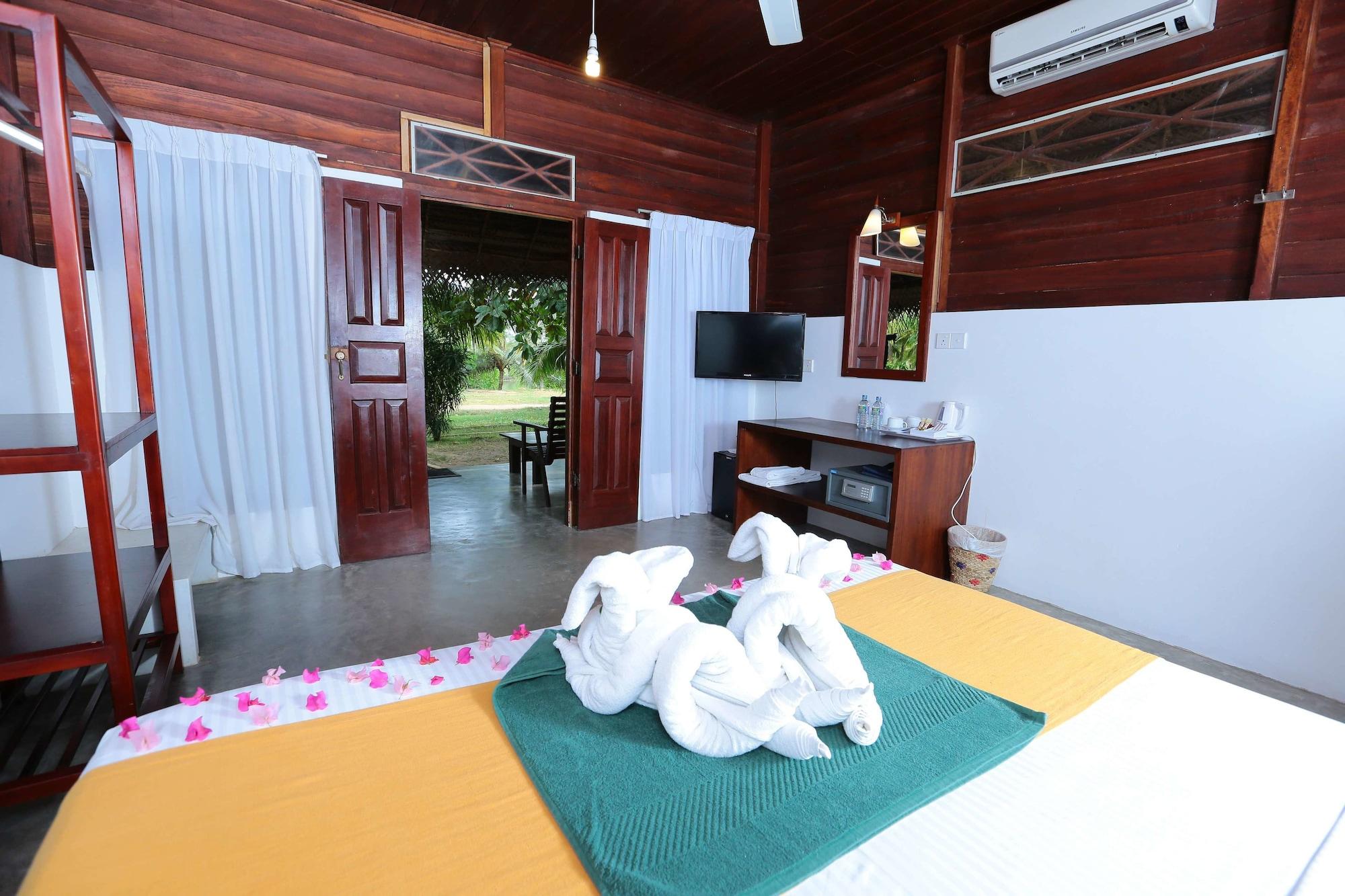 Lagoon Paradise Beach Resort Tangalle Buitenkant foto