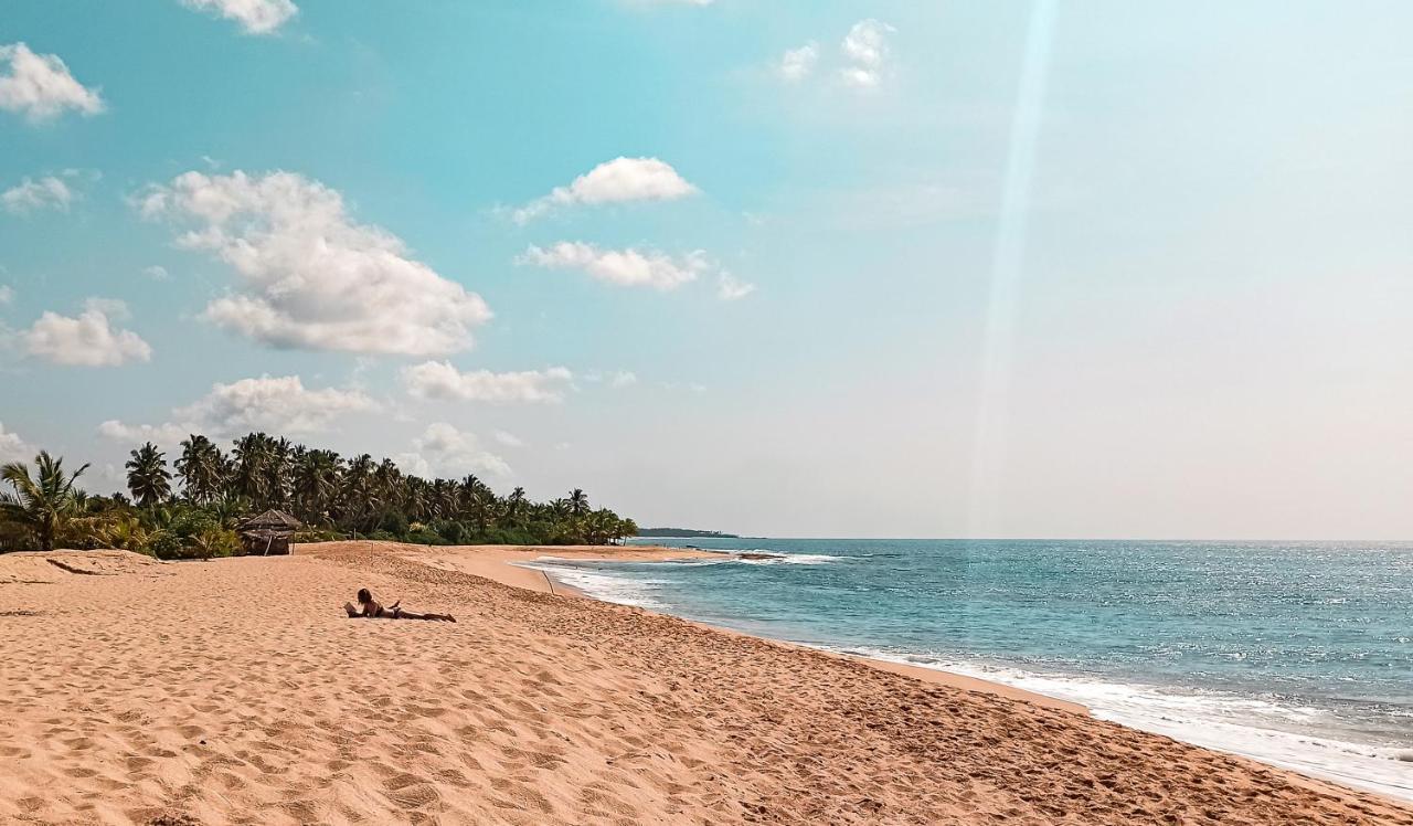 Lagoon Paradise Beach Resort Tangalle Buitenkant foto