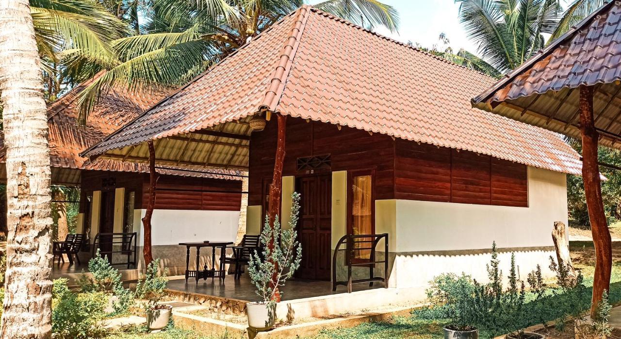 Lagoon Paradise Beach Resort Tangalle Buitenkant foto