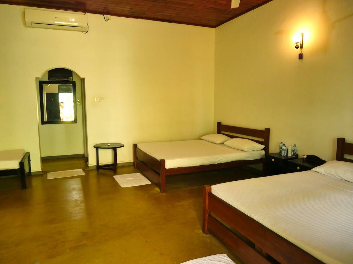 Lagoon Paradise Beach Resort Tangalle Buitenkant foto